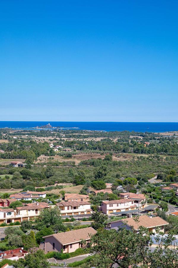 Le Ginestre Aparthotel Pula Exterior foto